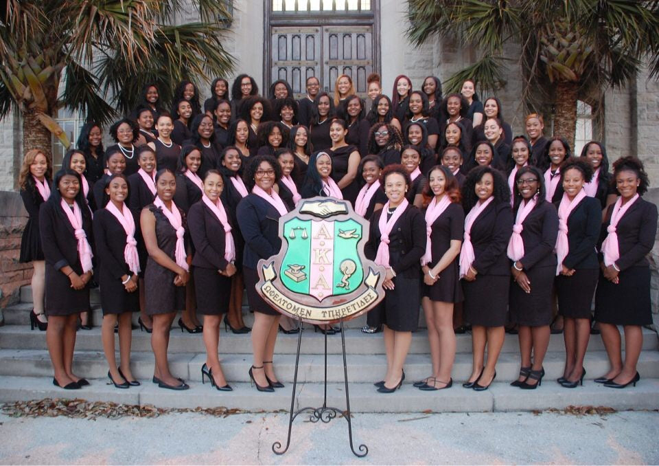 The AKAs at University of Louisiana at Lafayette made this promo for their new line. 🥂💕💚